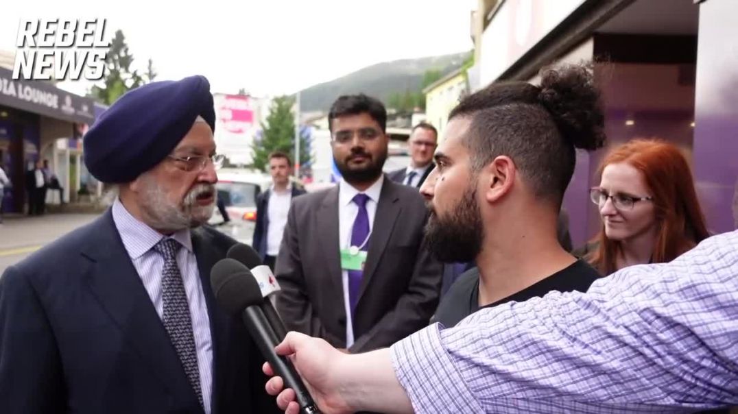 ⁣I Bumped Into India’s Oil Minister at the World Economic Forum in Davos