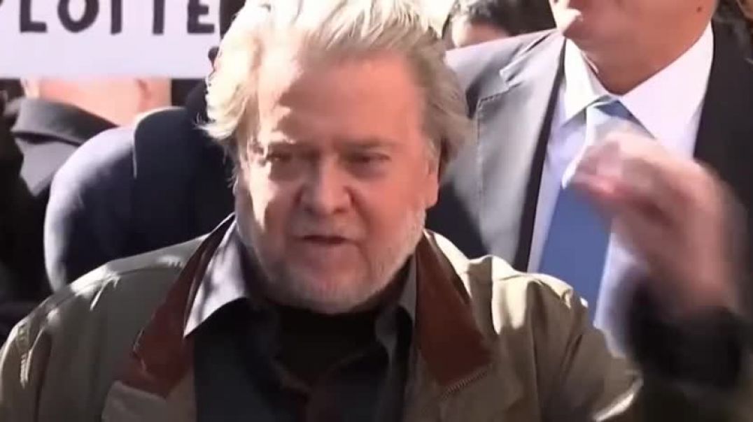 ⁣DC Judge Sentences Steve Bannon to 4 Months in Prison and $6,500 in Fines for Contempt of Congress