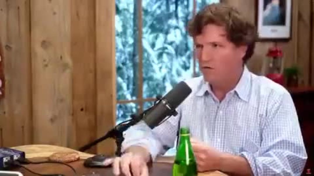 ⁣ICYMI: Lawyers Told Tucker Carlson he Could be Arrested for Being Too Friendly to Putin
