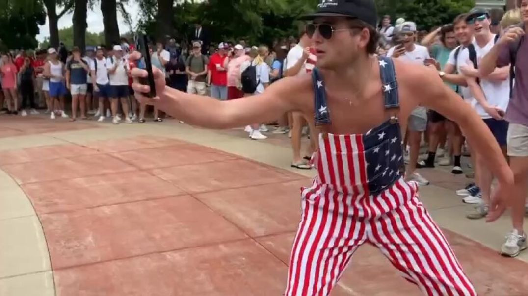 ⁣Interesting Footage from Protests at Ole Miss (University of Mississippi) of a Frat Boy Dancing Like