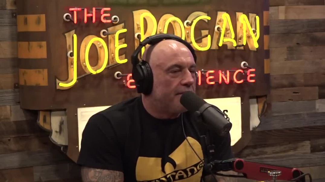 ⁣Joe Rogan Rips Into Bill Gates and Everyone who Profited off of the Coronavirus Pandemic