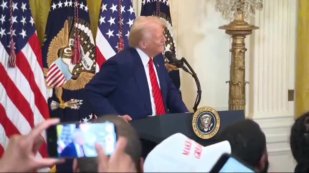 ⁣The Crowd Erupts in Boos as President Trump Introduces the CEO of Pfizer at a Black History Month Re