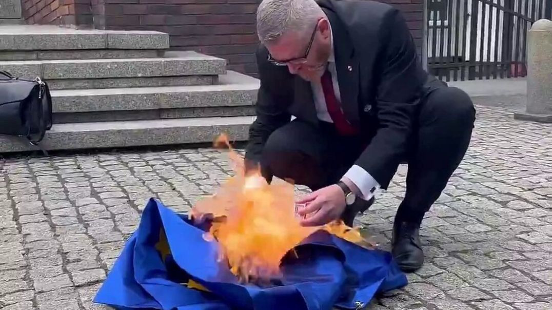⁣Polish Politician Grzegorz Braun Tore Down the European Union Flag, Wiped His Shoes With It, and Bur