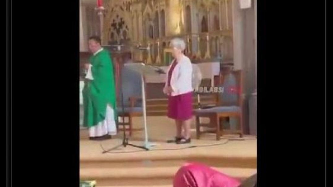 ⁣FRANCE-A MUSLIM PRAYS TO ALLAH IN A CATHOLIC CHURCH