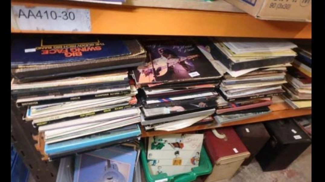 ⁣OUR DAILY OLDIES - TOM TALL - STACKS OF RECORDS
