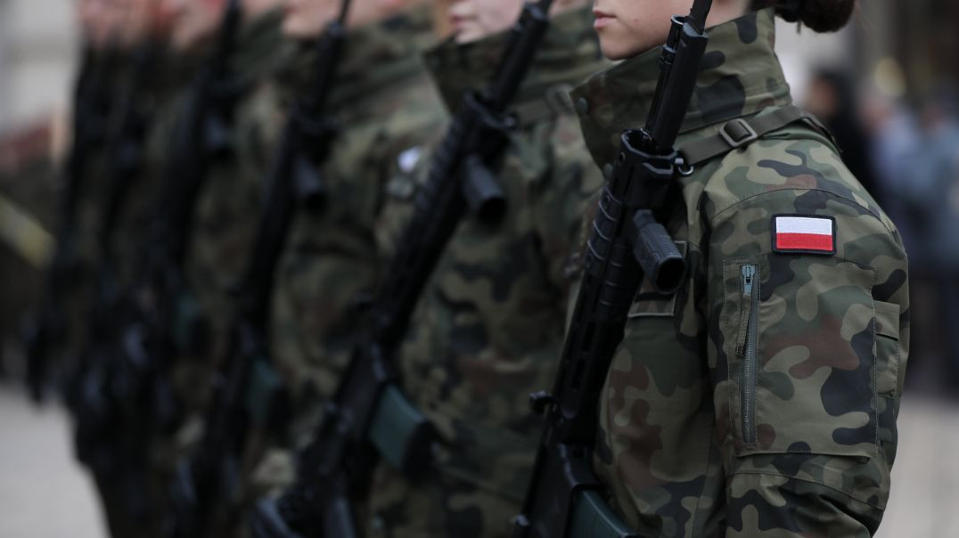⁣Poland Follows the USA in Declaring It Will NOT be Sending any Troops to Ukraine. Zelensky is Runnin