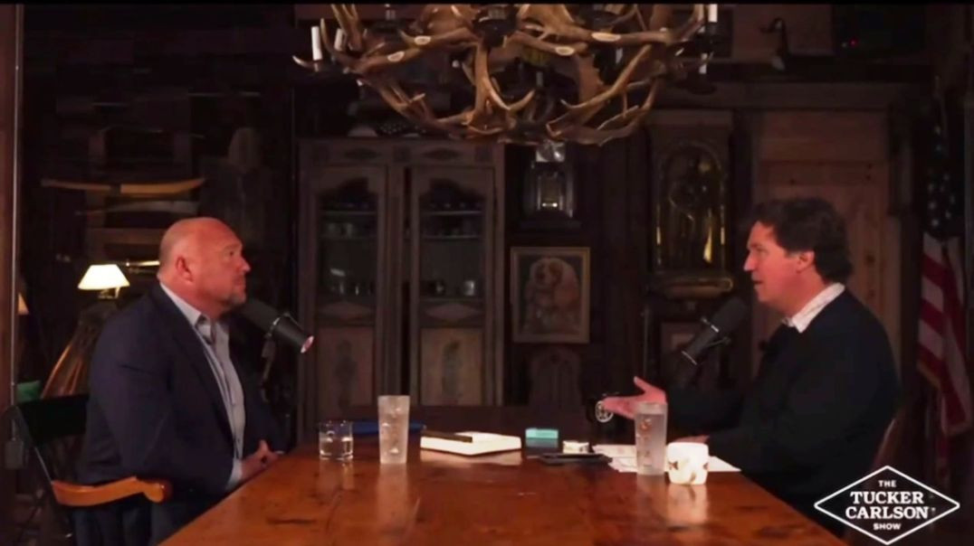 ⁣TUCKER: He [Zelensky] REFUSES to interview with me… He’s like everywhere in the United States, he’s 