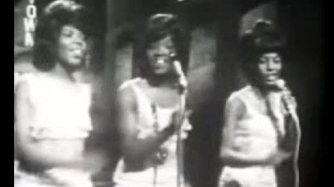 ⁣MARTHA AND THE VANDELLAS-DANCING IN THE STREETS