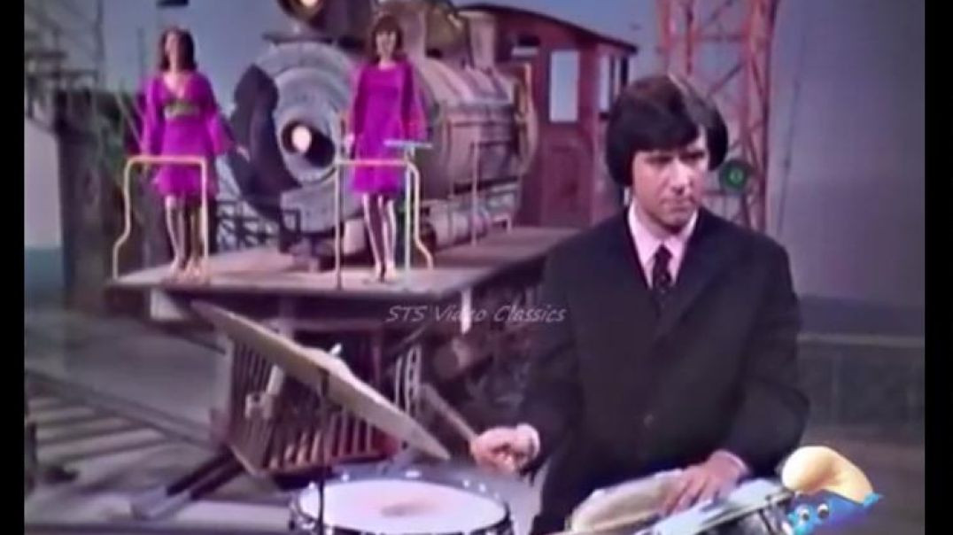 SERGIO MENDES AND BRASIL 66 - DAY TRIPPER (1966)