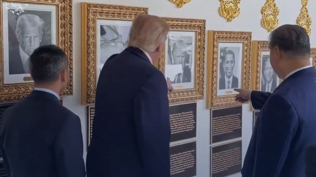 Trump and Xi Jinping Laughed Near a Plaque about Biden in the "Presidential Hall of Fame" 